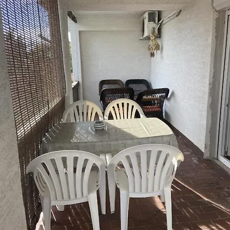 Natali Sabunike - By Ta Leut Agency Apartmán Privlaka (Zadar)
